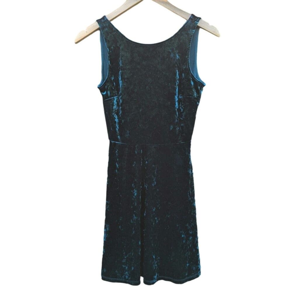 Evergreen Crushed Velvet Mini Dress Holiday Christmas Date Night Party Size 4